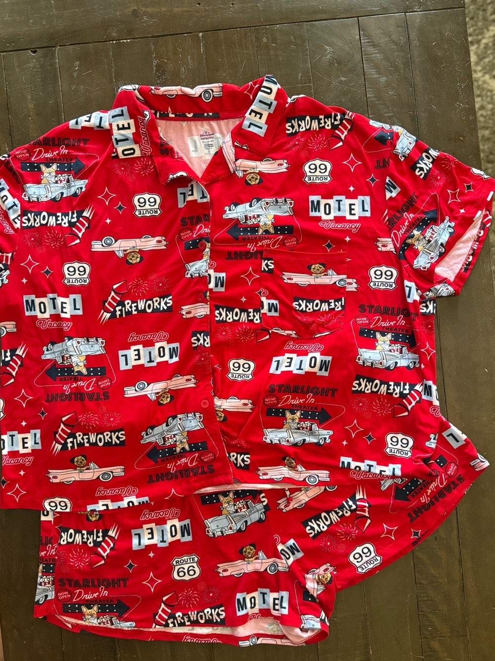 Red Graphic Short Pajama Set - Picture 2 of 4